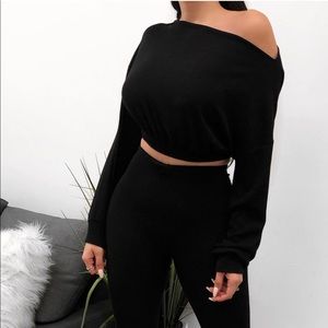 2 piece Bottoms high waisted.

Top off shoulder.
